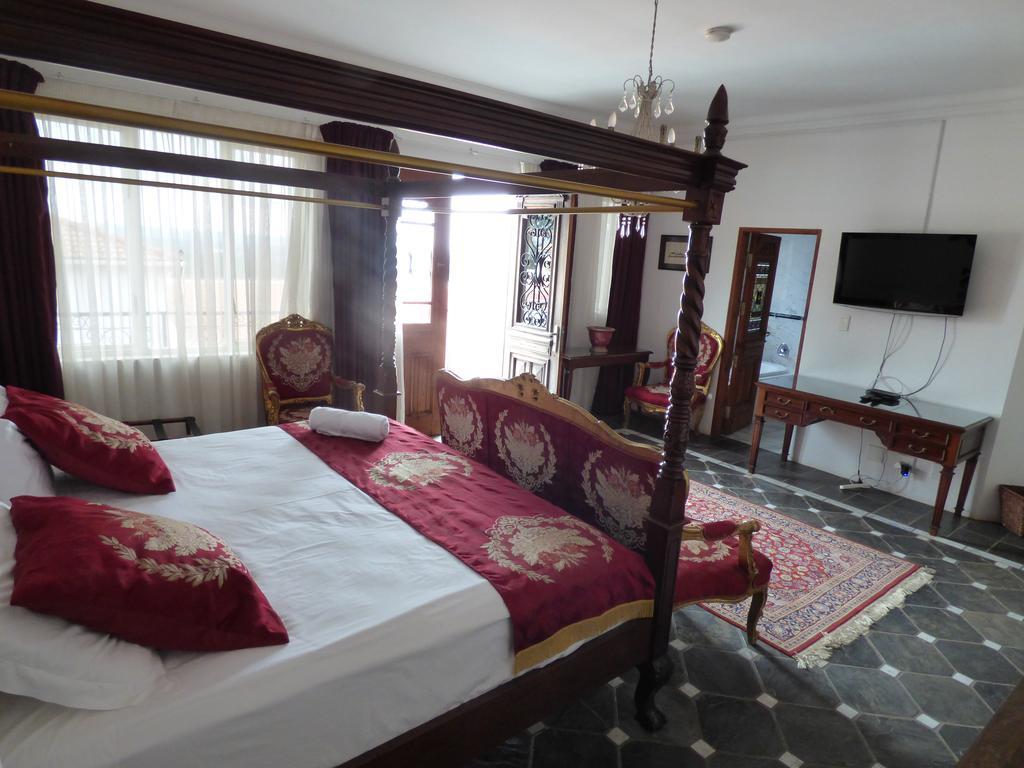 Capital House Boutique Hotel Претория Екстериор снимка