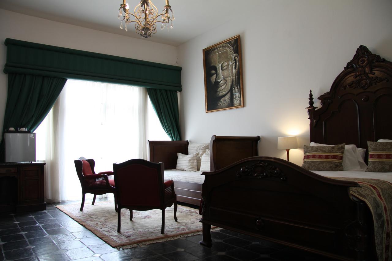 Capital House Boutique Hotel Претория Екстериор снимка