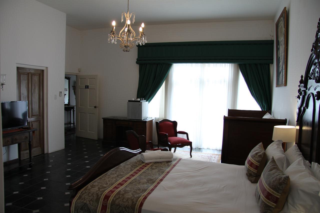 Capital House Boutique Hotel Претория Екстериор снимка