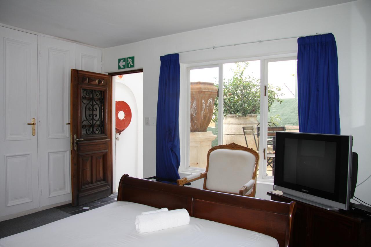 Capital House Boutique Hotel Претория Екстериор снимка