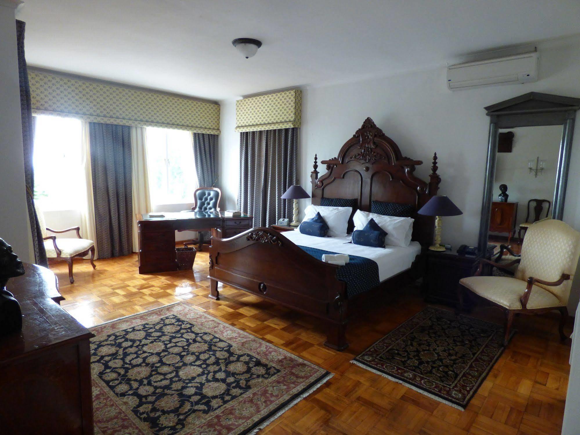 Capital House Boutique Hotel Претория Екстериор снимка