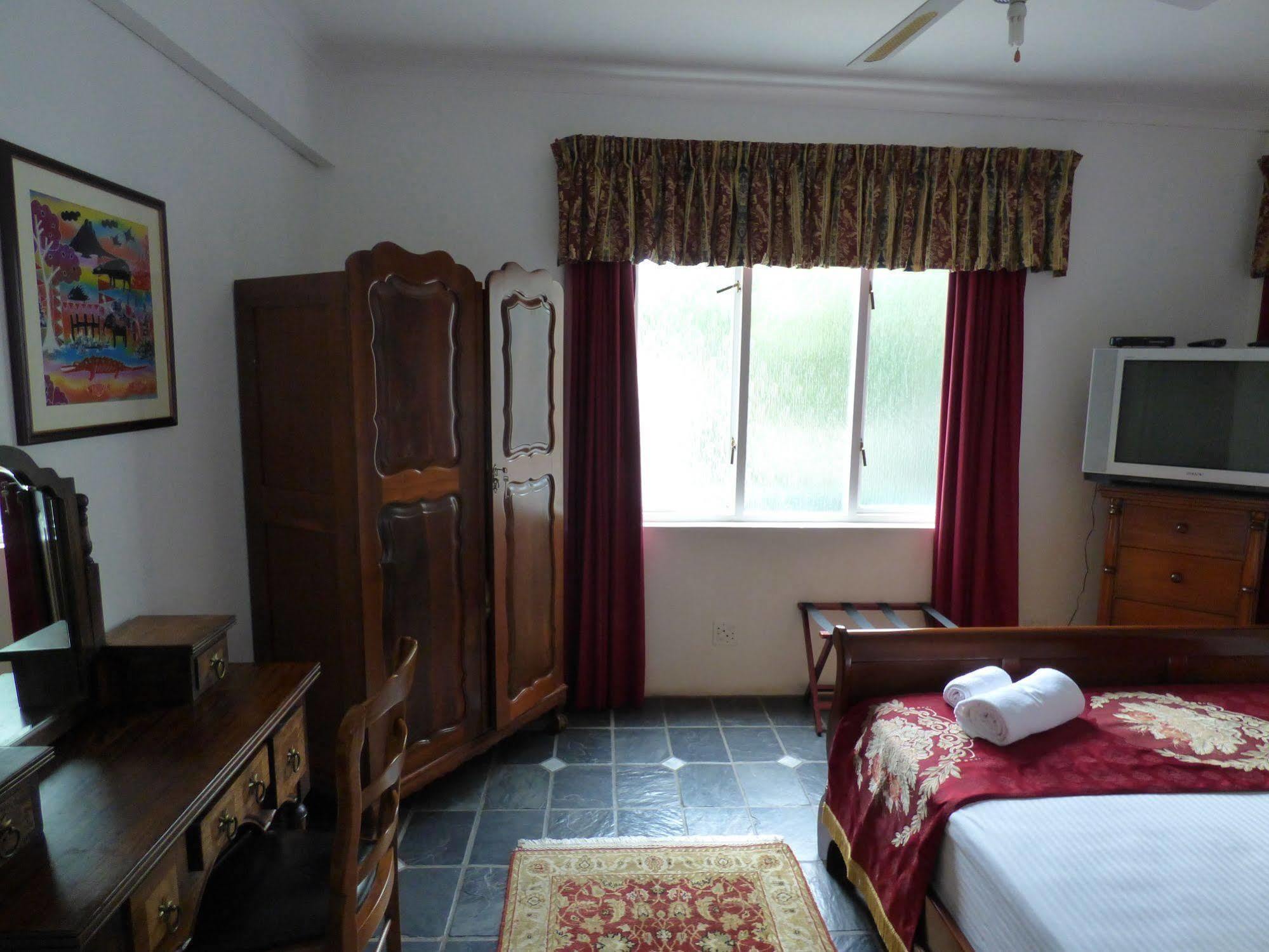 Capital House Boutique Hotel Претория Екстериор снимка